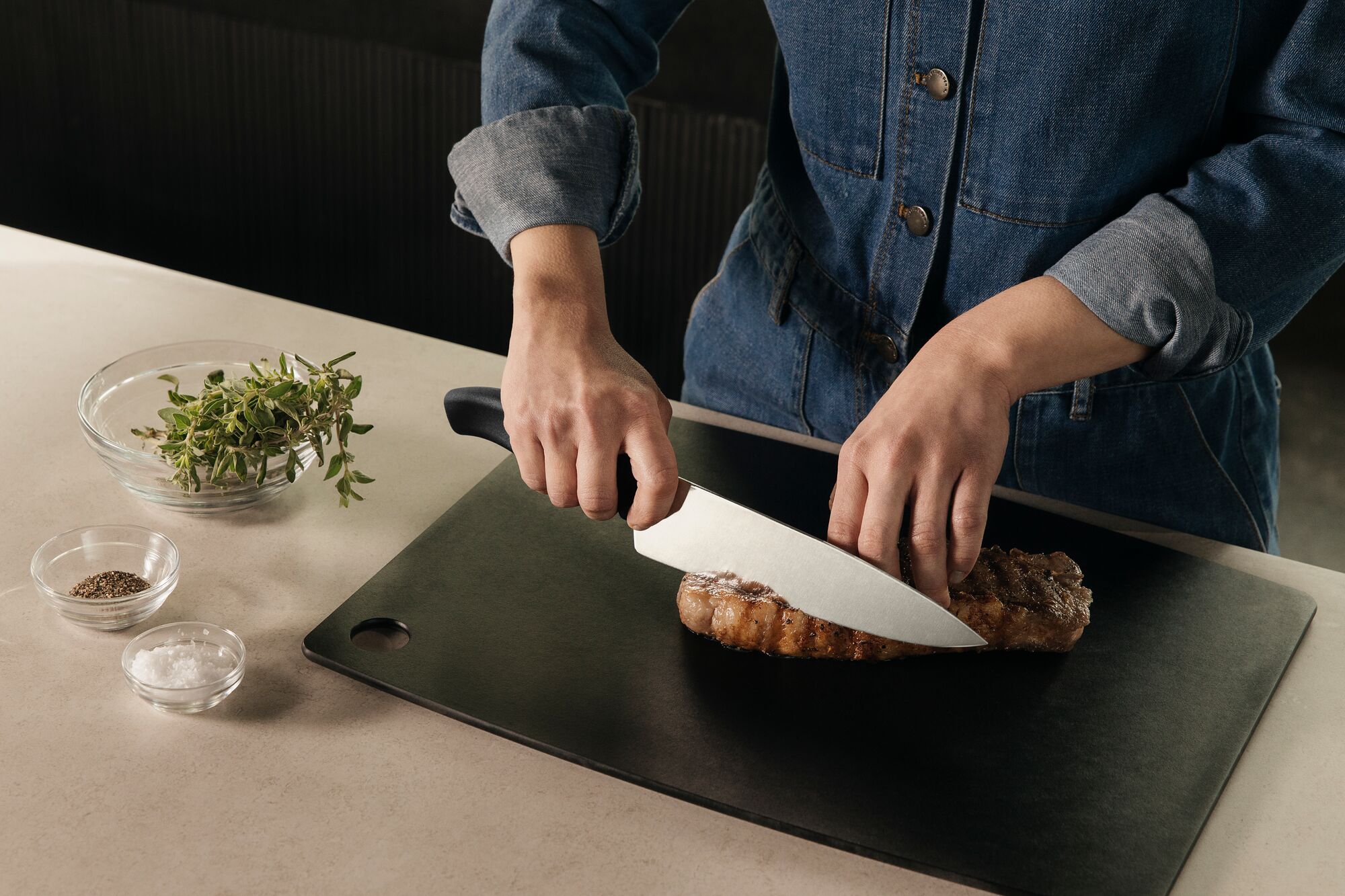 Victorinox Swiss Classic Kochmesser, Kullenschliff, 25cm