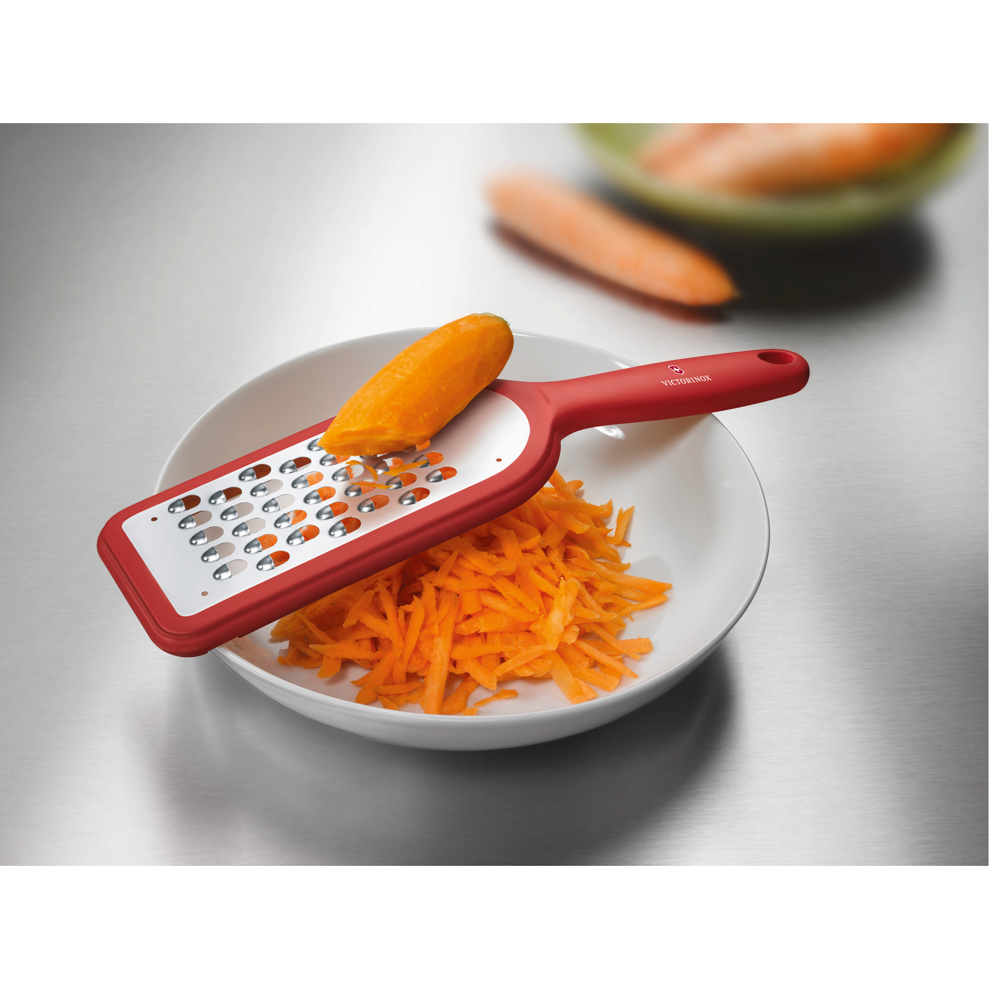 Victorinox Küchenreibe rot, grobe Schneide Victorinox Küchenreibe rot, grobe Schneide