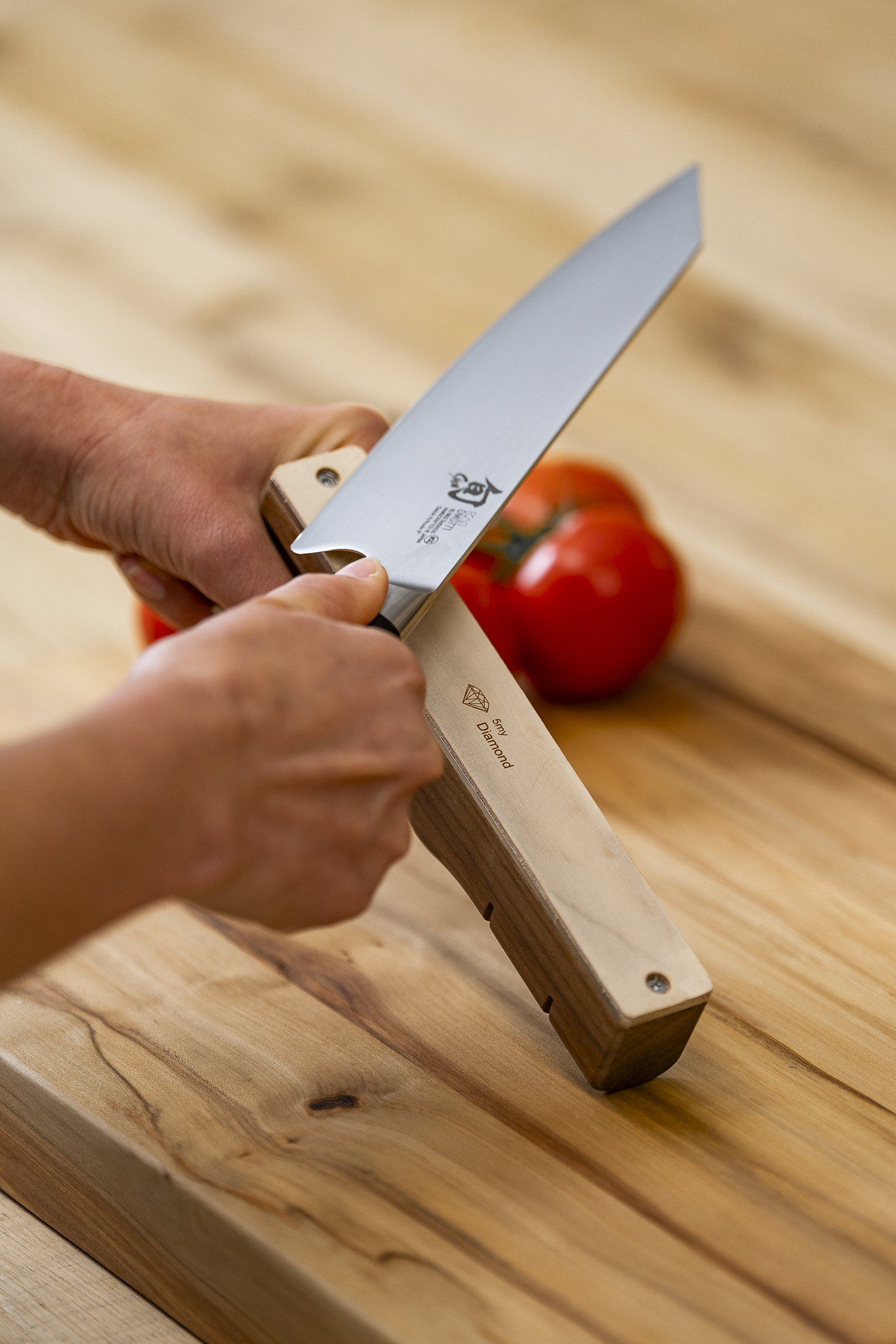 sknife Schleifgerät mit Ersatzschleifeinheit und Polierleder sknife Schleifgerät mit Ersatzschleifeinheit und Polierleder