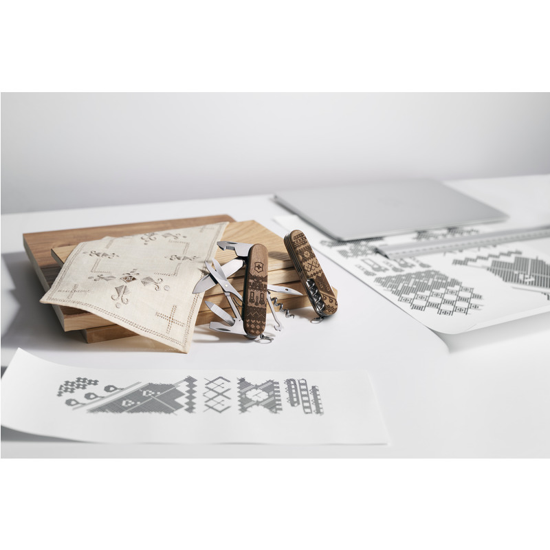 Victorinox Companion Wood Swiss Spirit Limited Edition 2023